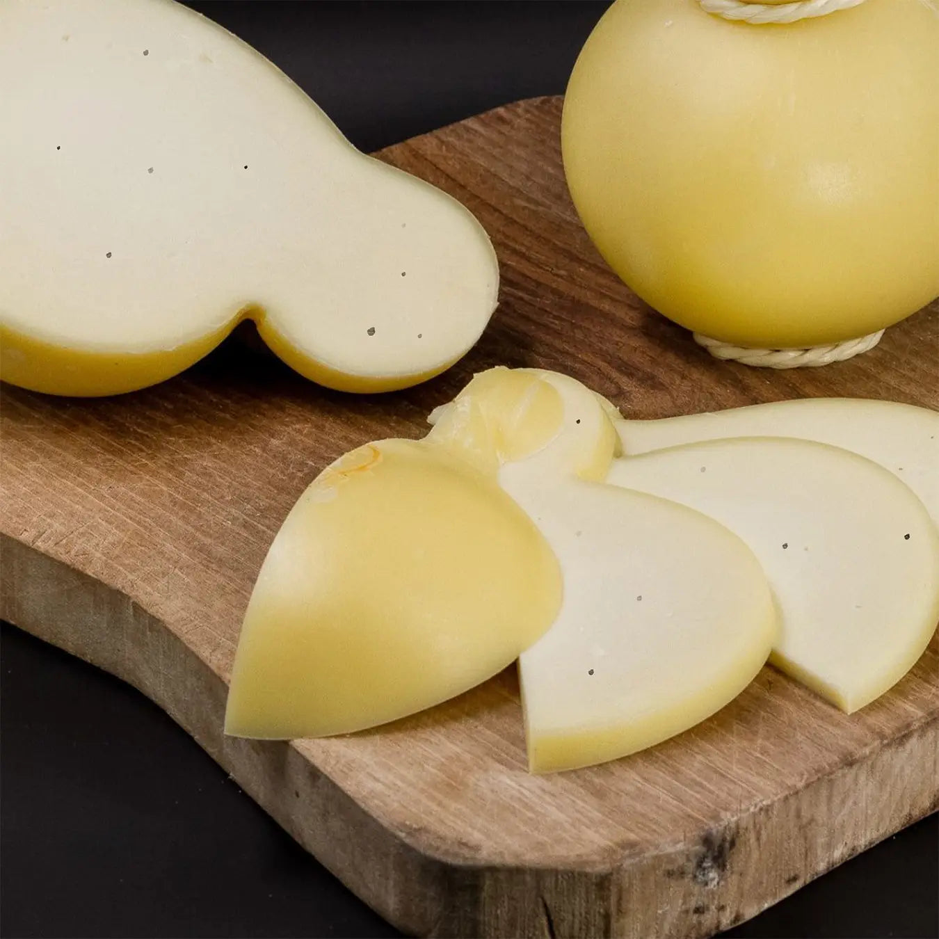 tartucacio – caciocavallo with truffle